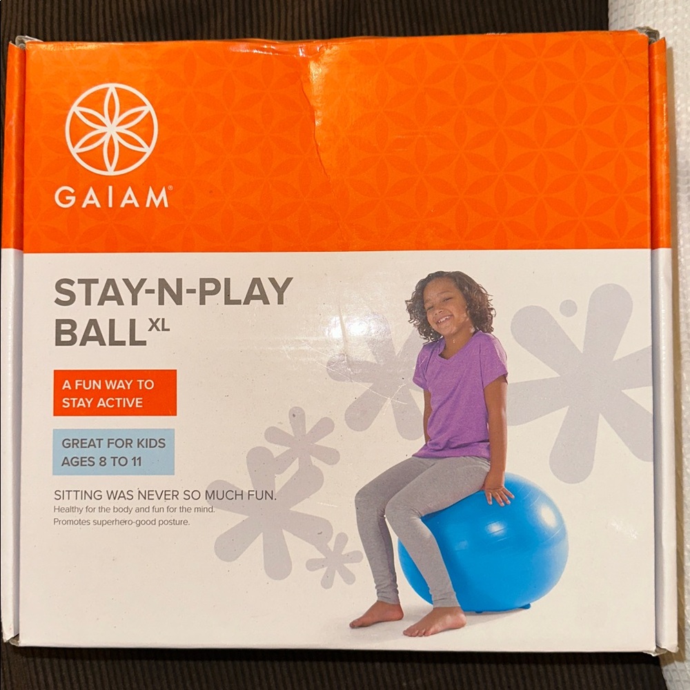 NIB GAIAM YOGA KIDS 8-11 YEARS Stay - N - Play Ball XL 52 CM BLUE NEW